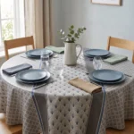 Toile cirée molletonné Talin Gris – motif Art Déco éventails et losanges en camaïeu de gris et bleu, OEKO-TEX®, largeur 140 cm
