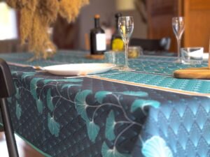 Nappe polyester sur mesure art déco Lustre bleu – motif géométrique bleu canard et turquoise
