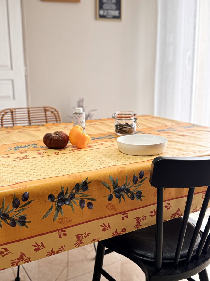 Toile cirée Déco modèle Pignan jaune