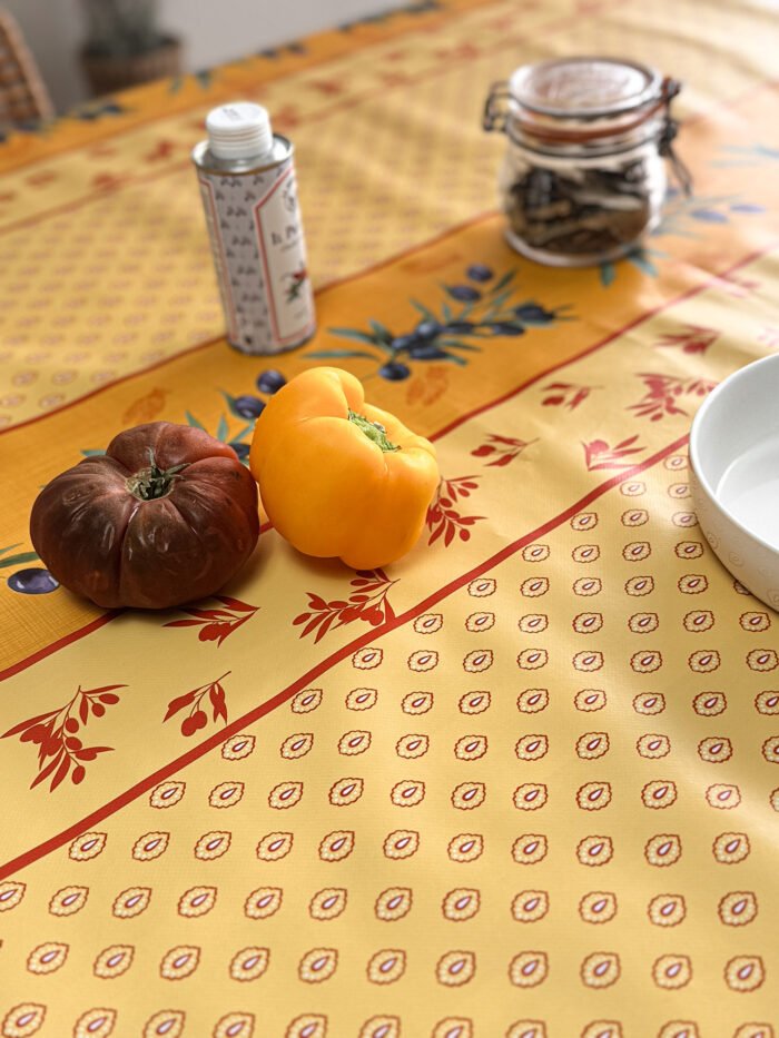 Toile cirée Déco modèle Pignan jaune – Image 2