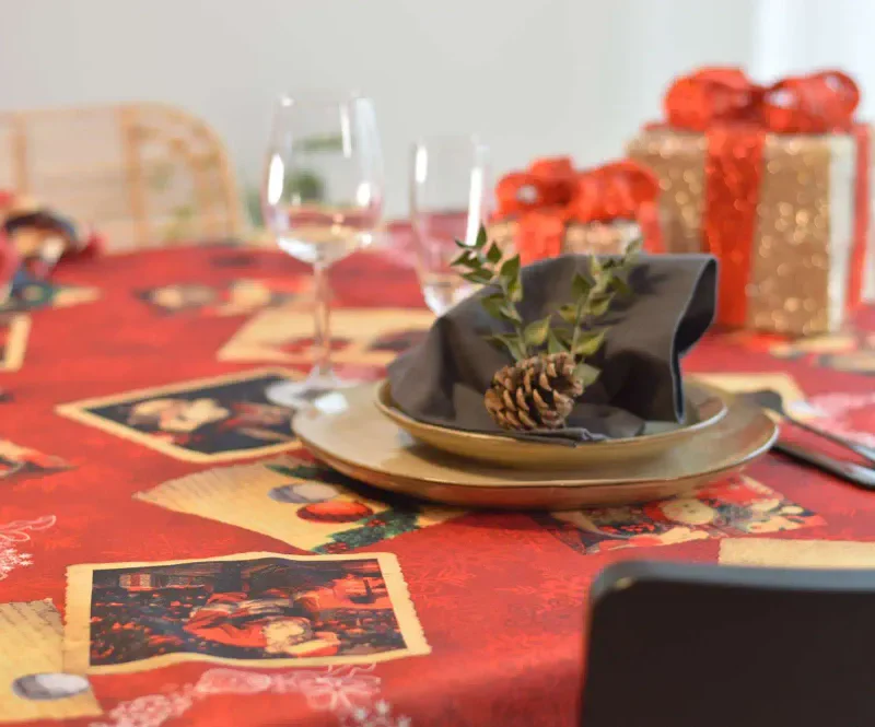 Nappe polyester Père Noël Vintage