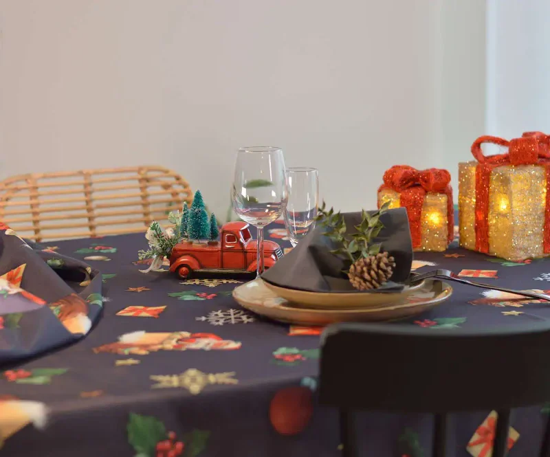 Nappe polyester Santa Claus