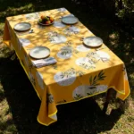 Nappe polyester provençale Fréjus coloris jaune – rameaux d'olivier et olives en semis