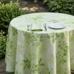 Nappe polyester sur mesure Feuillage vert – motif grandes feuilles tropicales vert foncé sur fond blanc