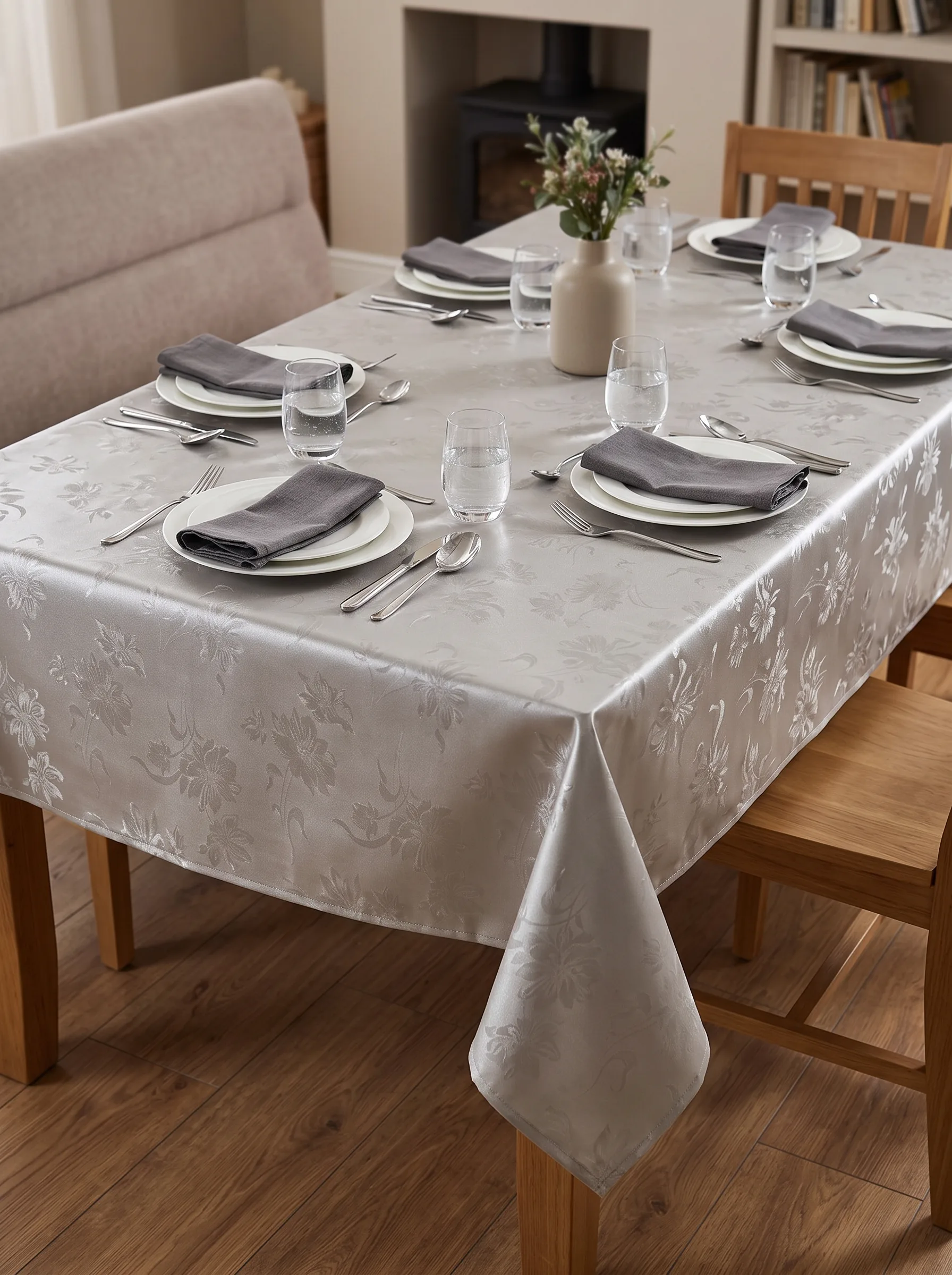Toile cirée molletonné Damast Gris – motif floral façon damassé en camaïeu de gris et blanc, OEKO-TEX®, largeur 140 cm
